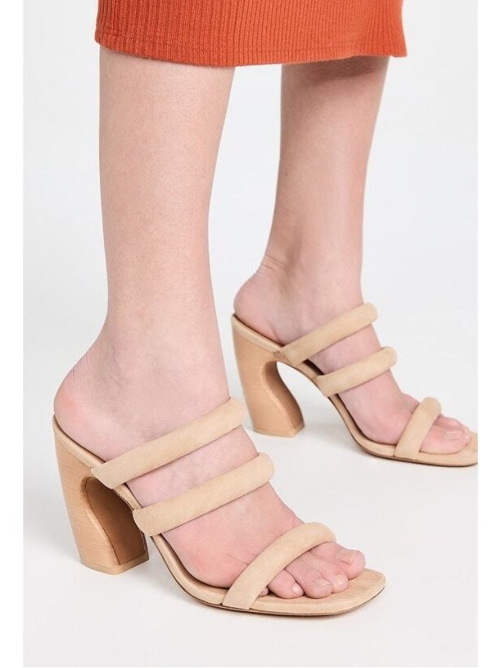 Vince Dara Sandal in Blonde Suede Flared Block Heel Size 8